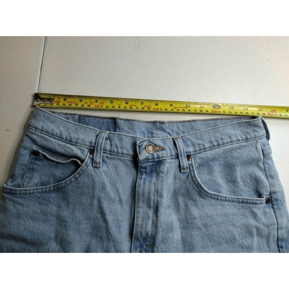 Wrangler Womens Light Wash Denim Cutoff Shorts Size 30 Distressed Frayed‎ Hem